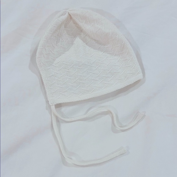 Zara silk blend knit Classic White Baby Bonnet - Picture 5 of 7